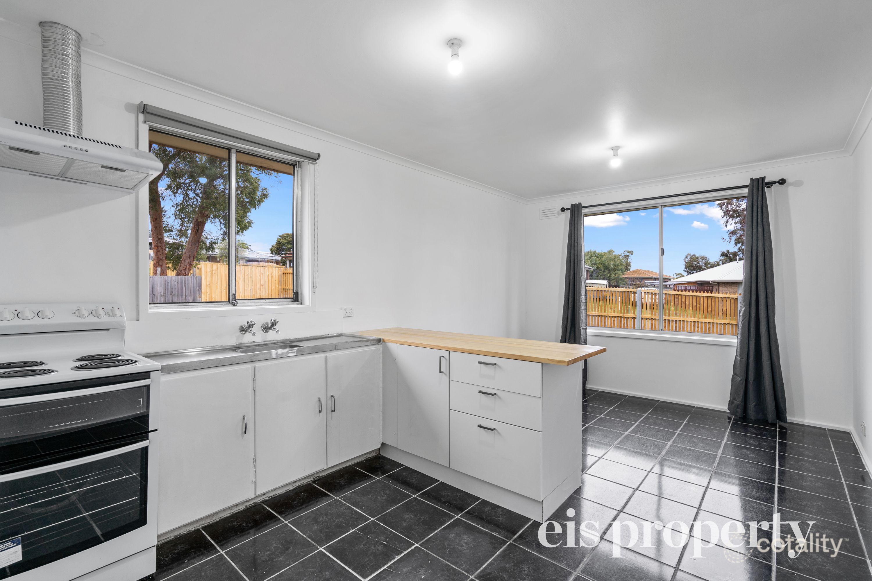 2 Bradman St, Clarendon Vale, TAS 7019