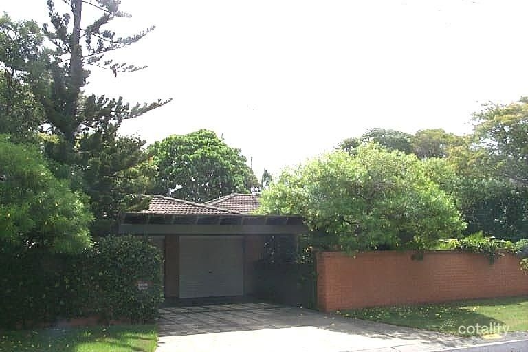 6 Vatakoula Pde, Mermaid Waters, QLD 4218