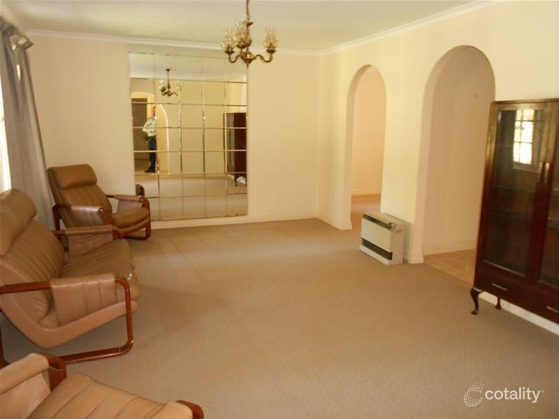 17 Memorial Dr, Mount Barker, SA 5251