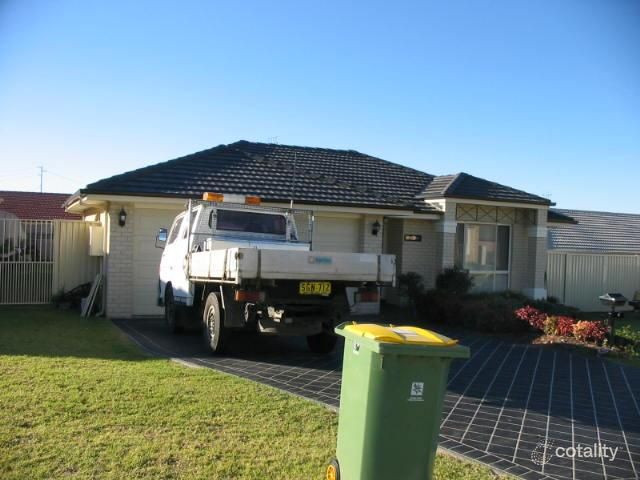 13 River Gum Gr, Hamlyn Terrace, NSW 2259