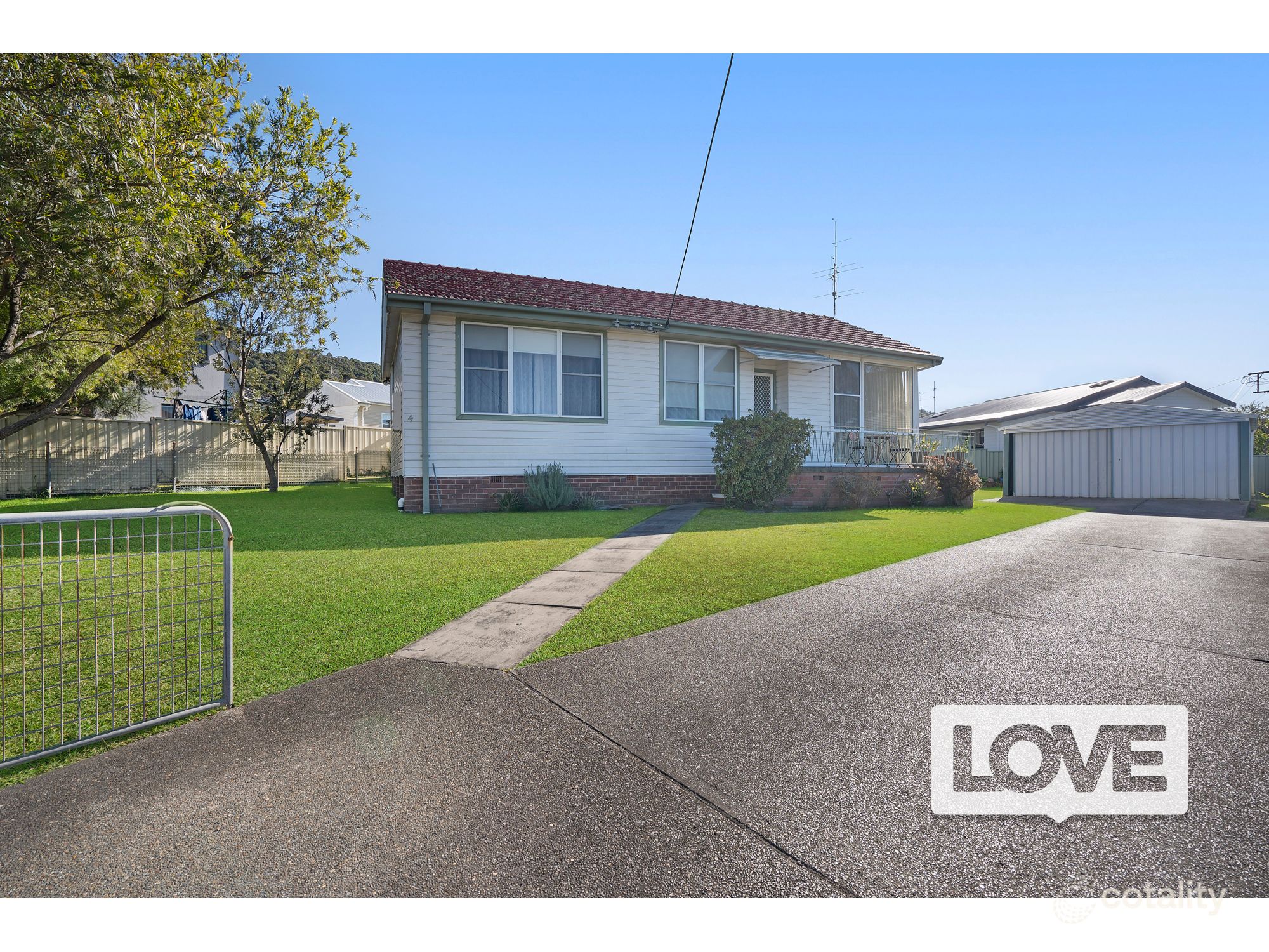 4 Vincent St, Warners Bay, NSW 2282