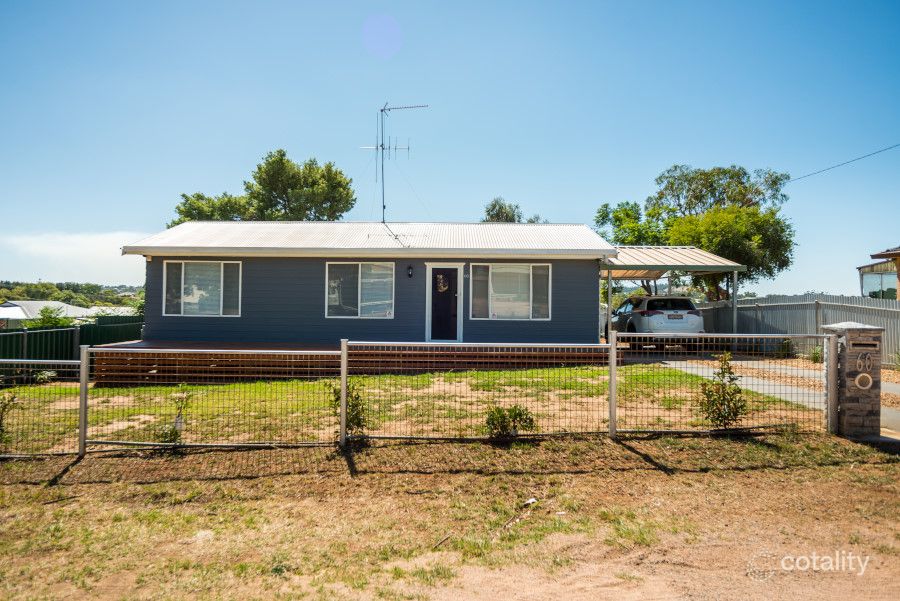 60 Medlyn St, Parkes, NSW 2870