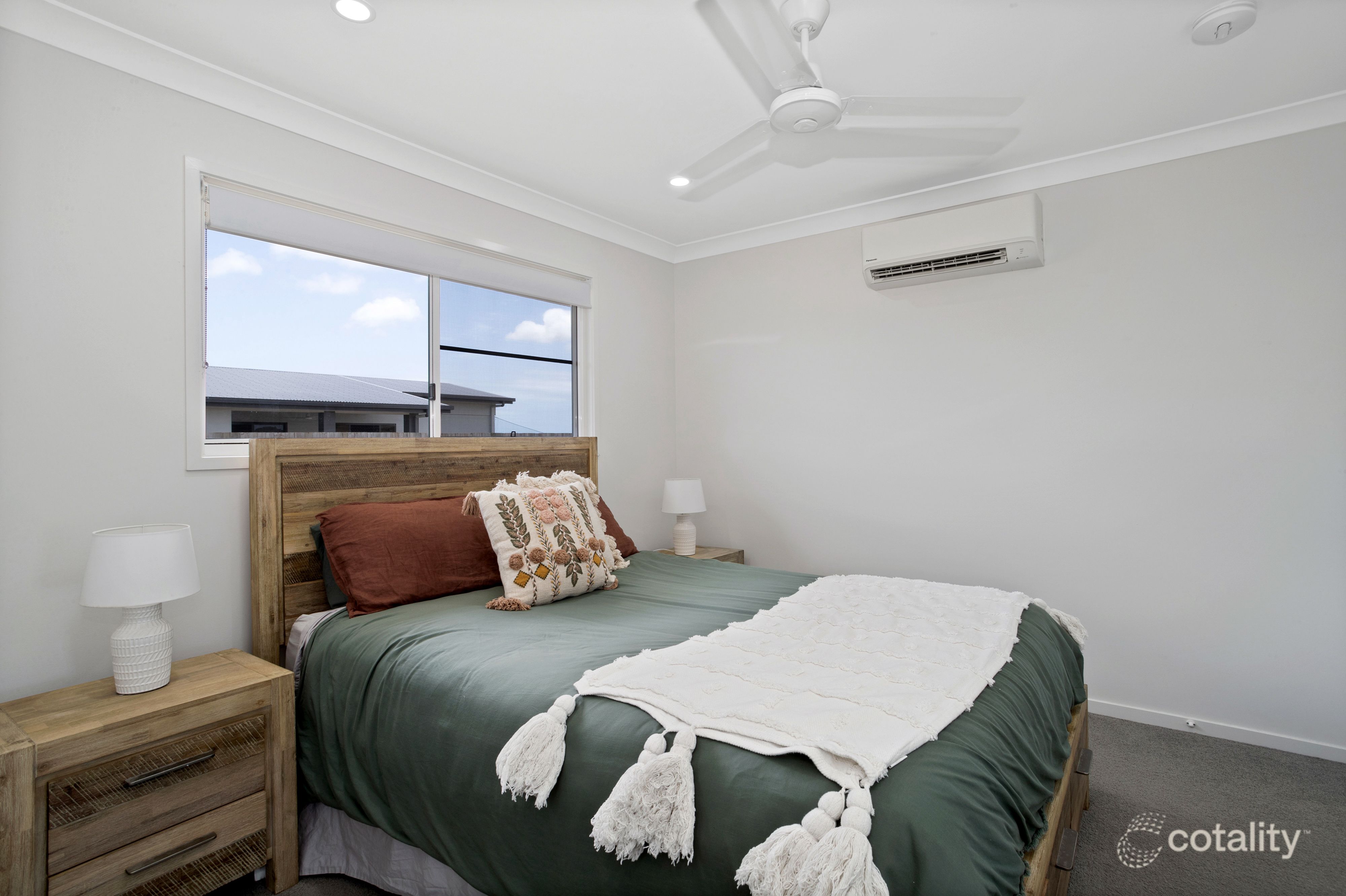 10 Coot St, Rural View, QLD 4740