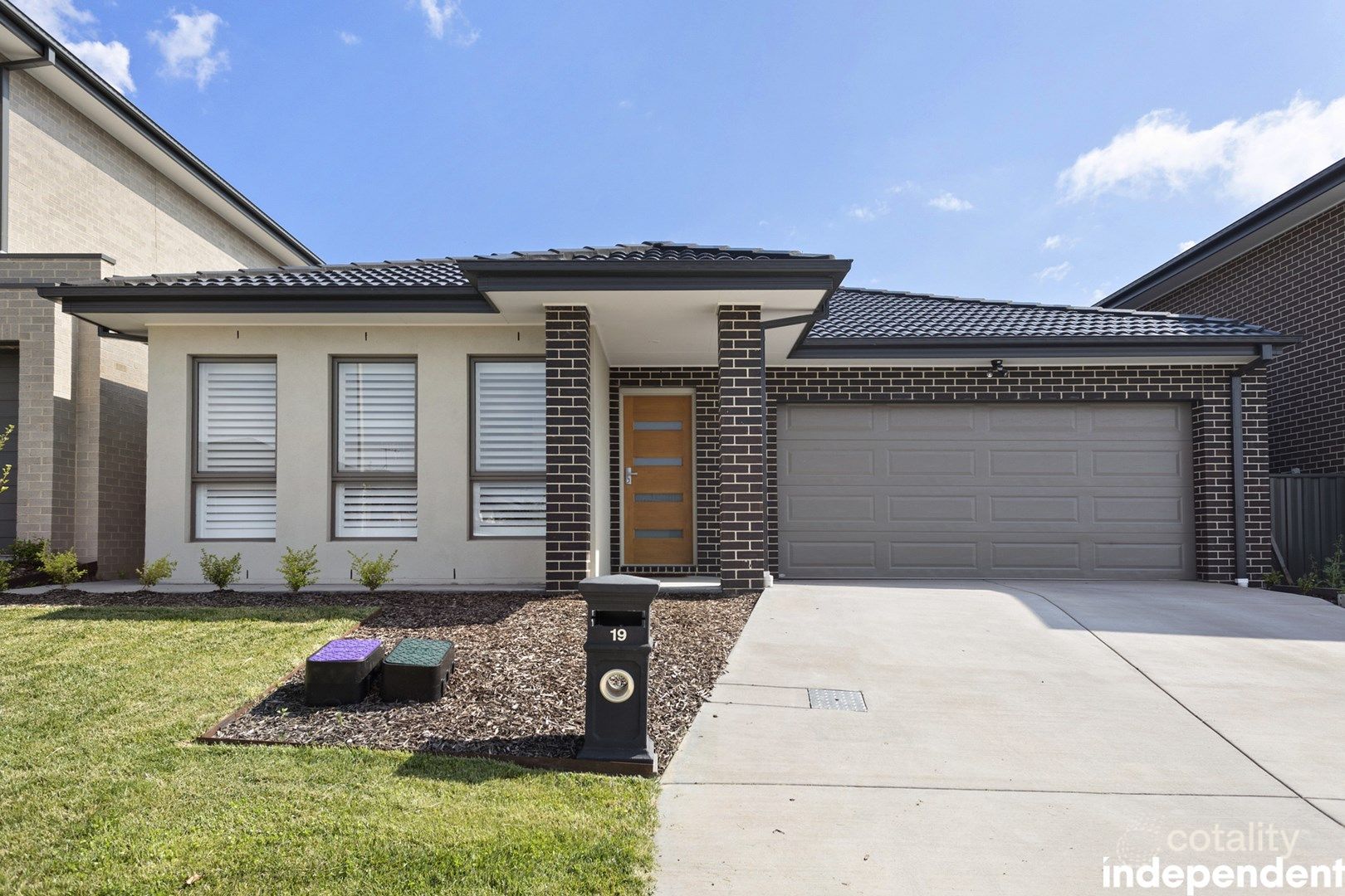 19 Sparrow St, Googong, NSW 2620