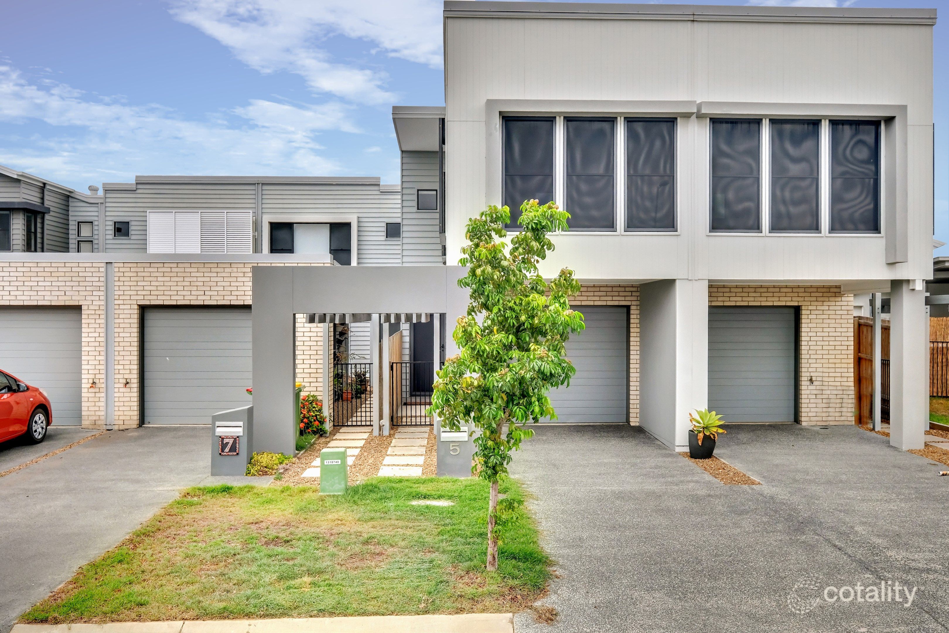 5 Acacia Lane, Ripley, QLD 4306