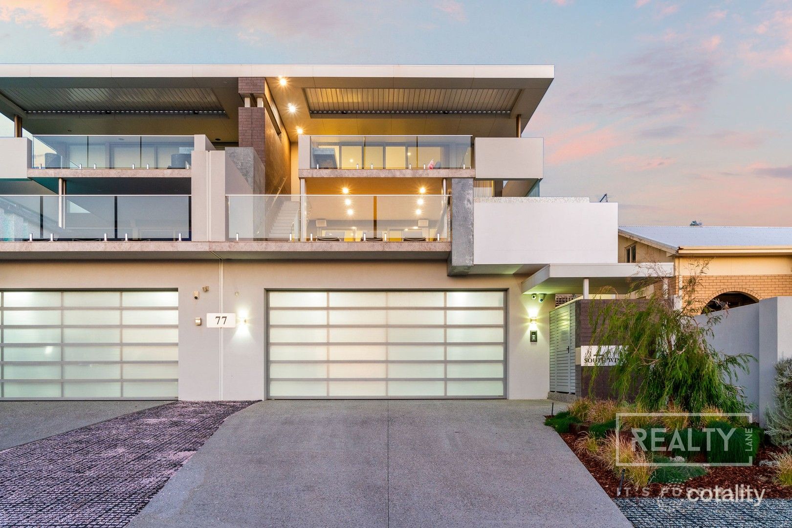 77a Flora Tce, Watermans Bay, WA 6020