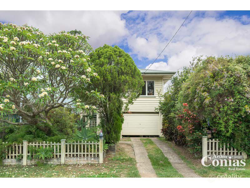 18 Salisbury St, Indooroopilly, QLD 4068