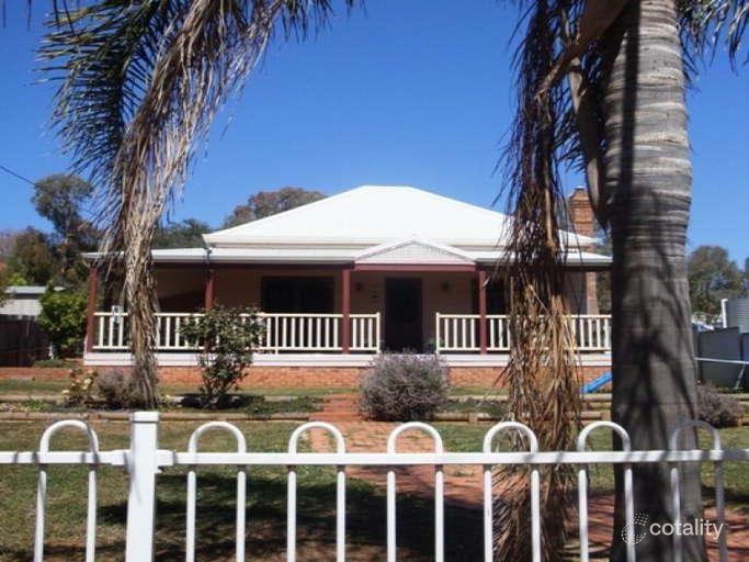 27 Belmore St, Gulgong, NSW 2852