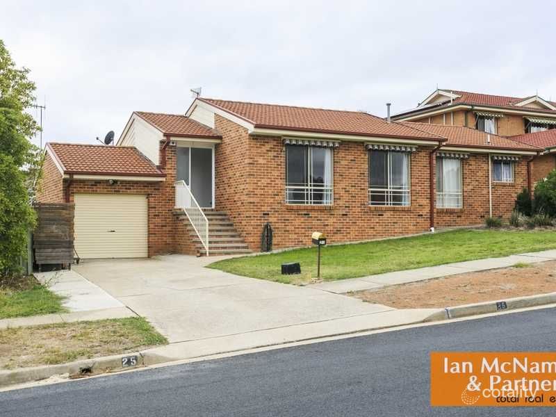 25 Mccrae St, Queanbeyan West, NSW 2620