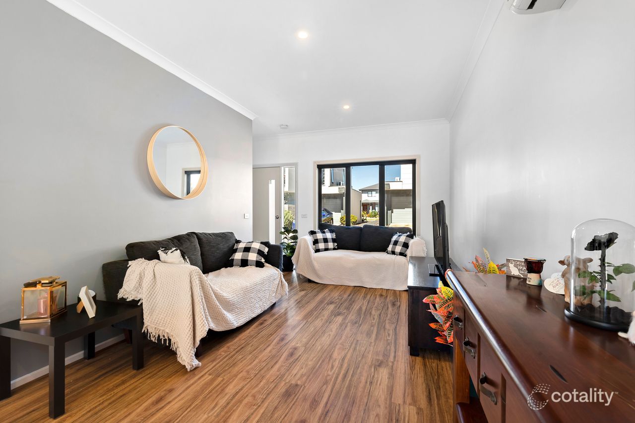 7 Queenie Way, Cranbourne West, VIC 3977