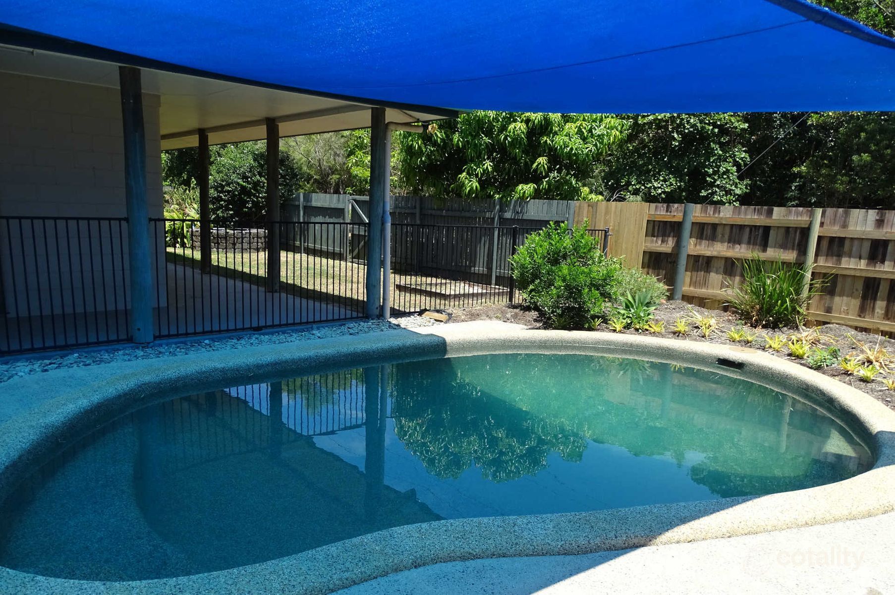 22 Enid St, Flying Fish Point, QLD 4860