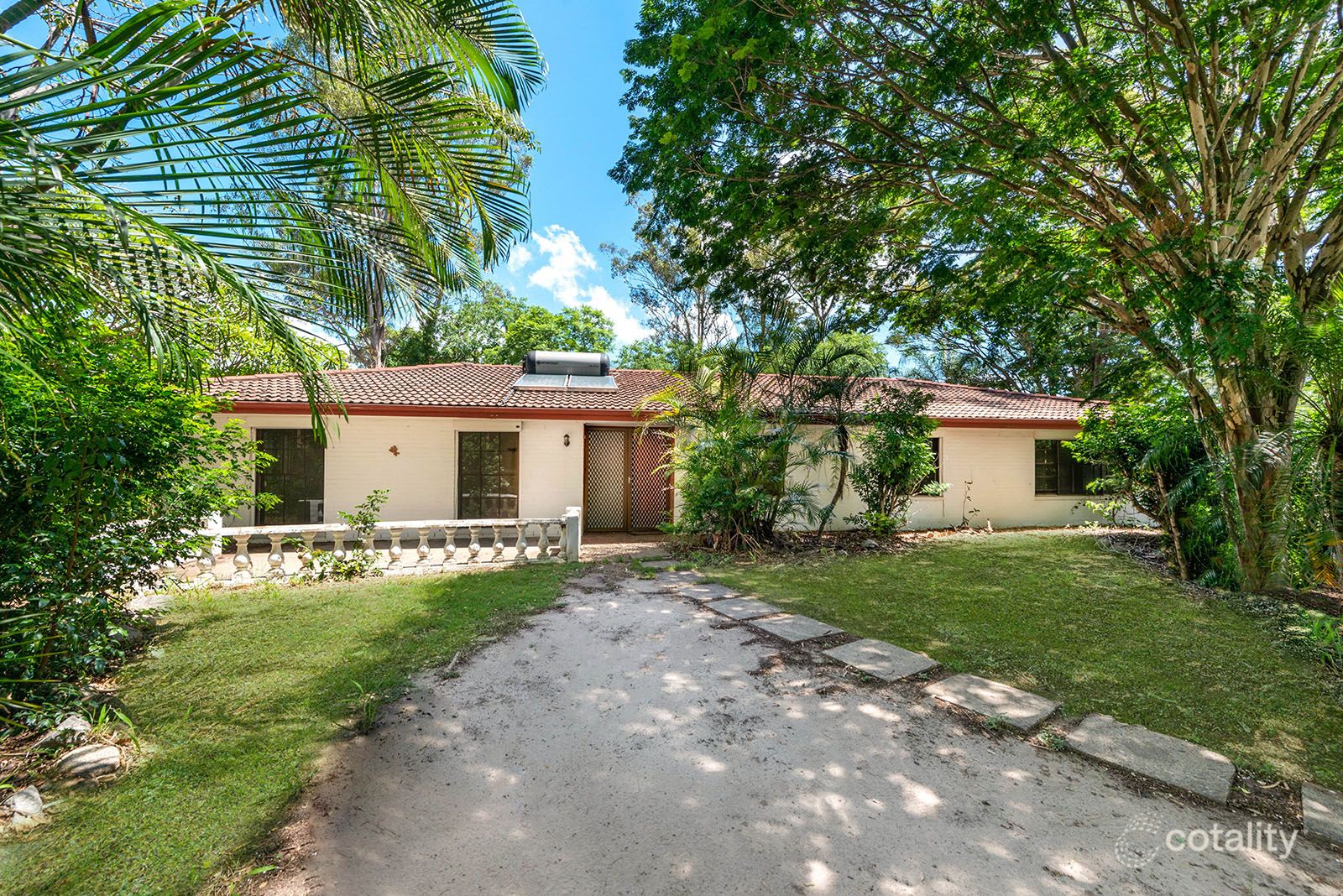69 Kersley Rd, Kenmore, QLD 4069