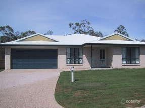 10 Dunn St, Tannum Sands, QLD 4680
