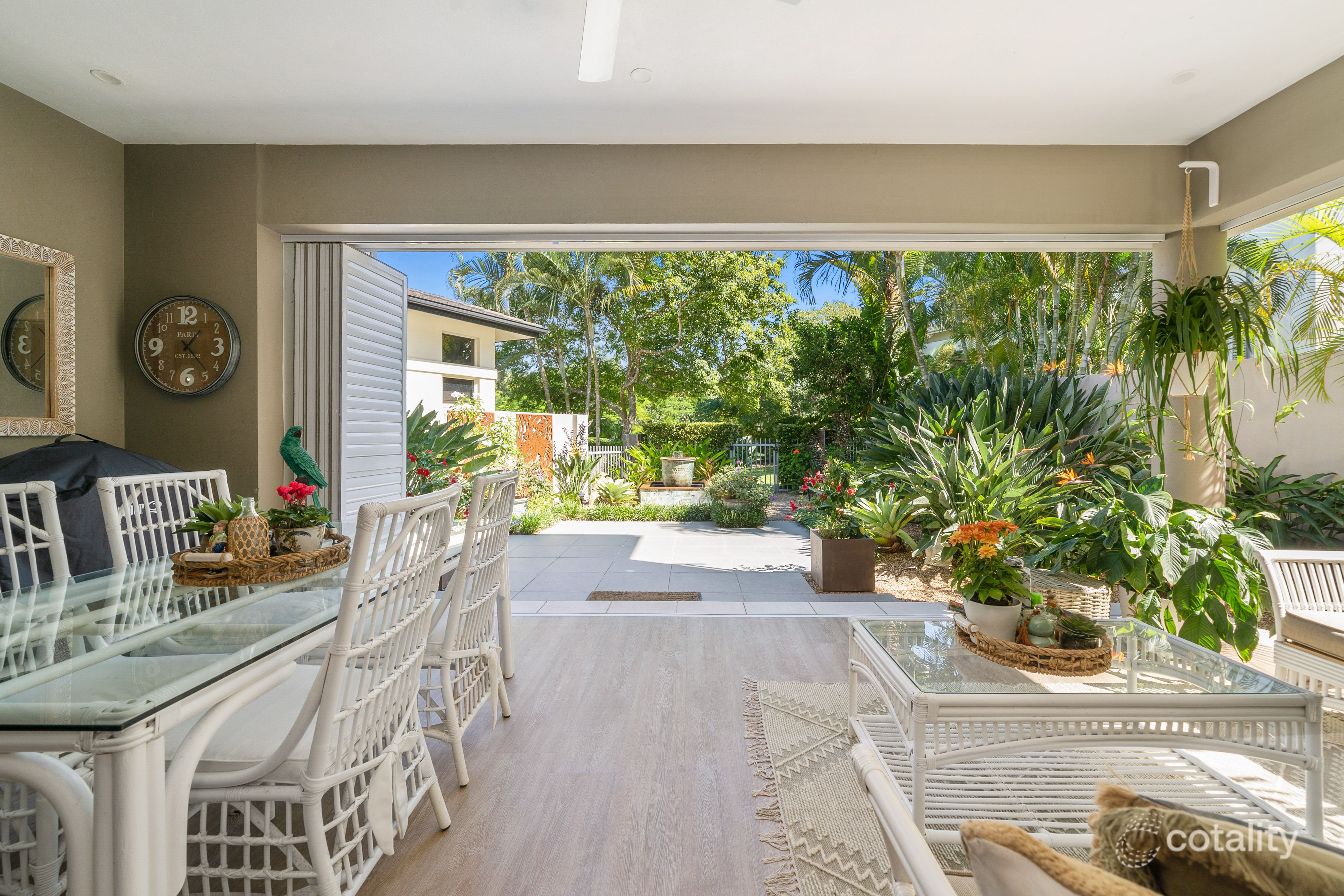 6048 Garda Ave, Hope Island, QLD 4212