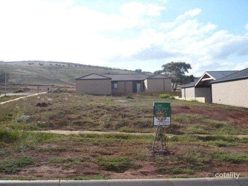 6 Currington Cres, Darley, VIC 3340