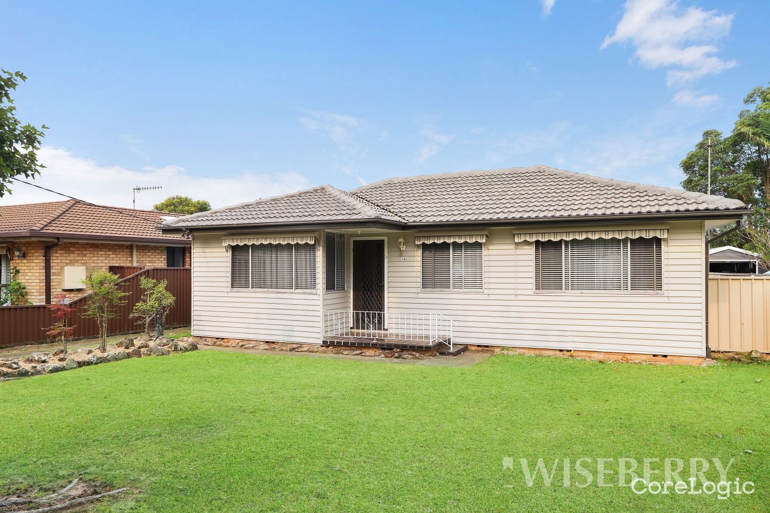 14 Hazel Cl, Berkeley Vale, NSW 2261