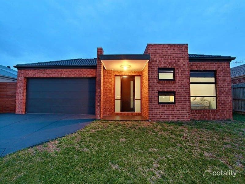 11 St Leonards Ave, Derrimut, VIC 3026