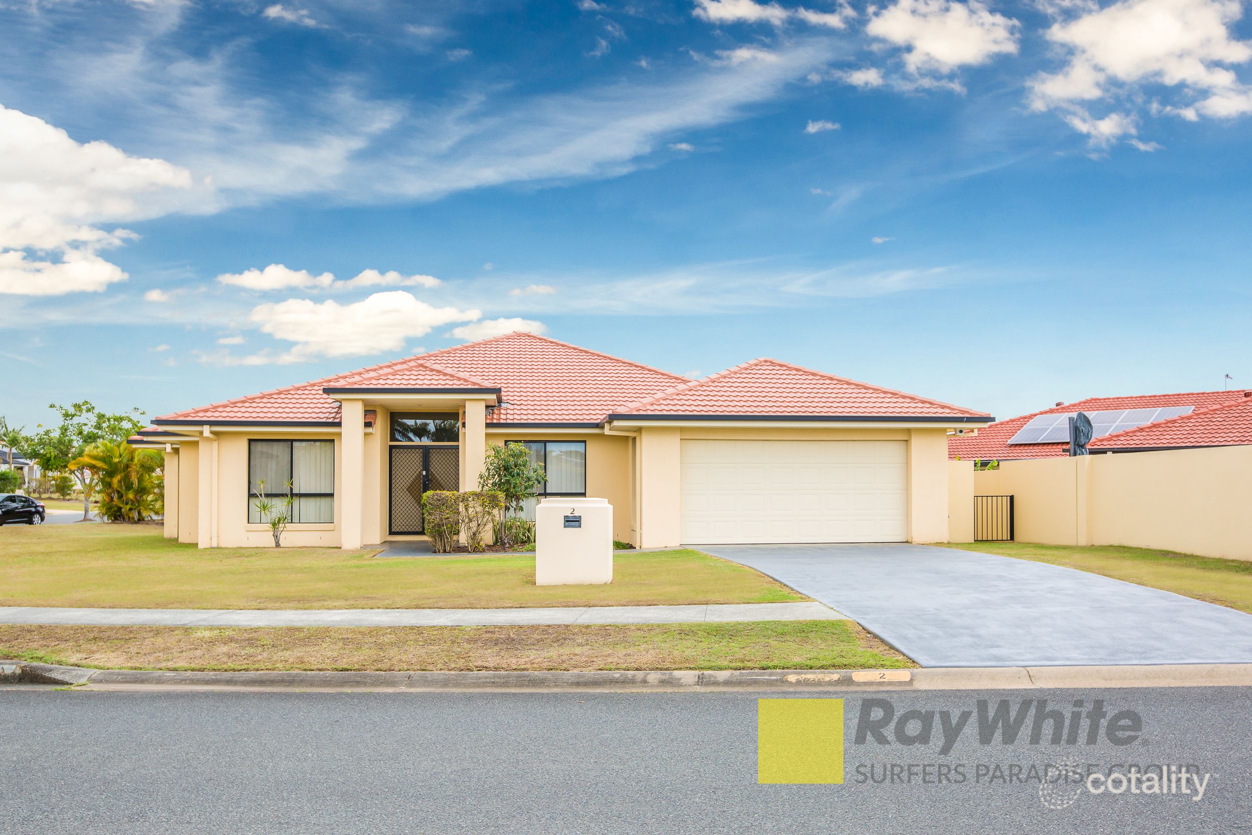 2 Nottinghill Gate Dr, Arundel, QLD 4214