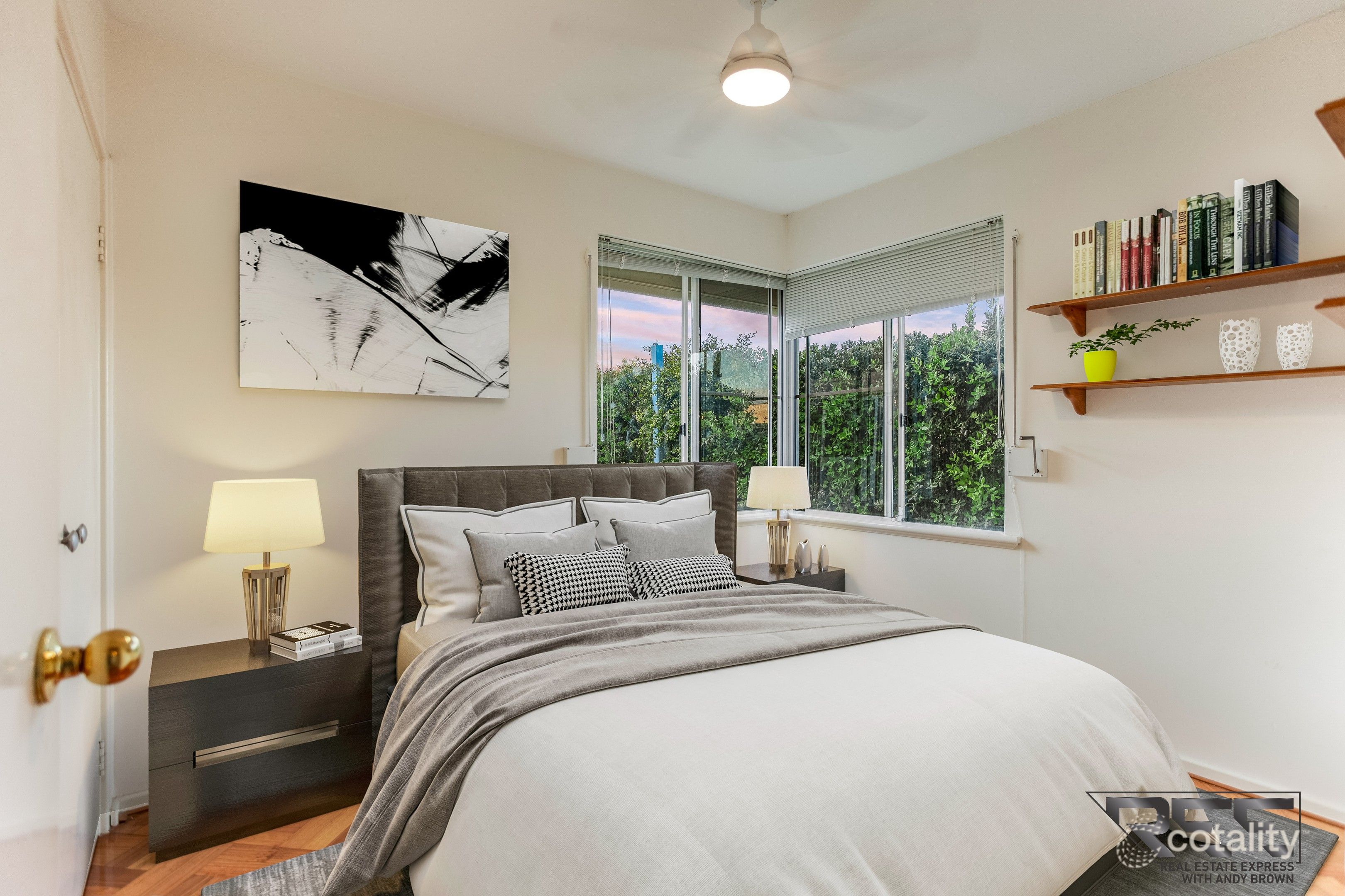 7 Whelan Rd, Kardinya, WA 6163
