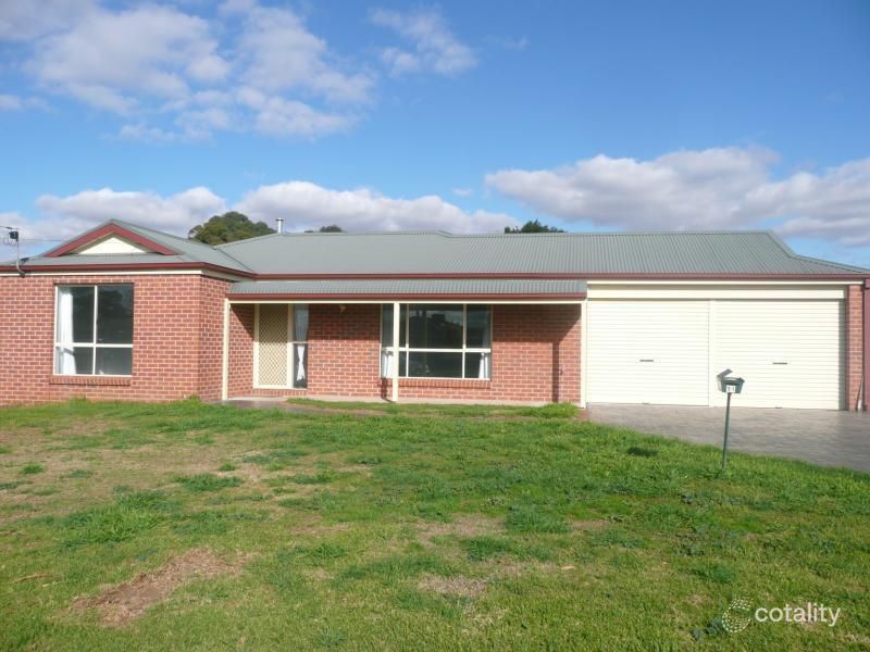 11 Russell St, Darley, VIC 3340