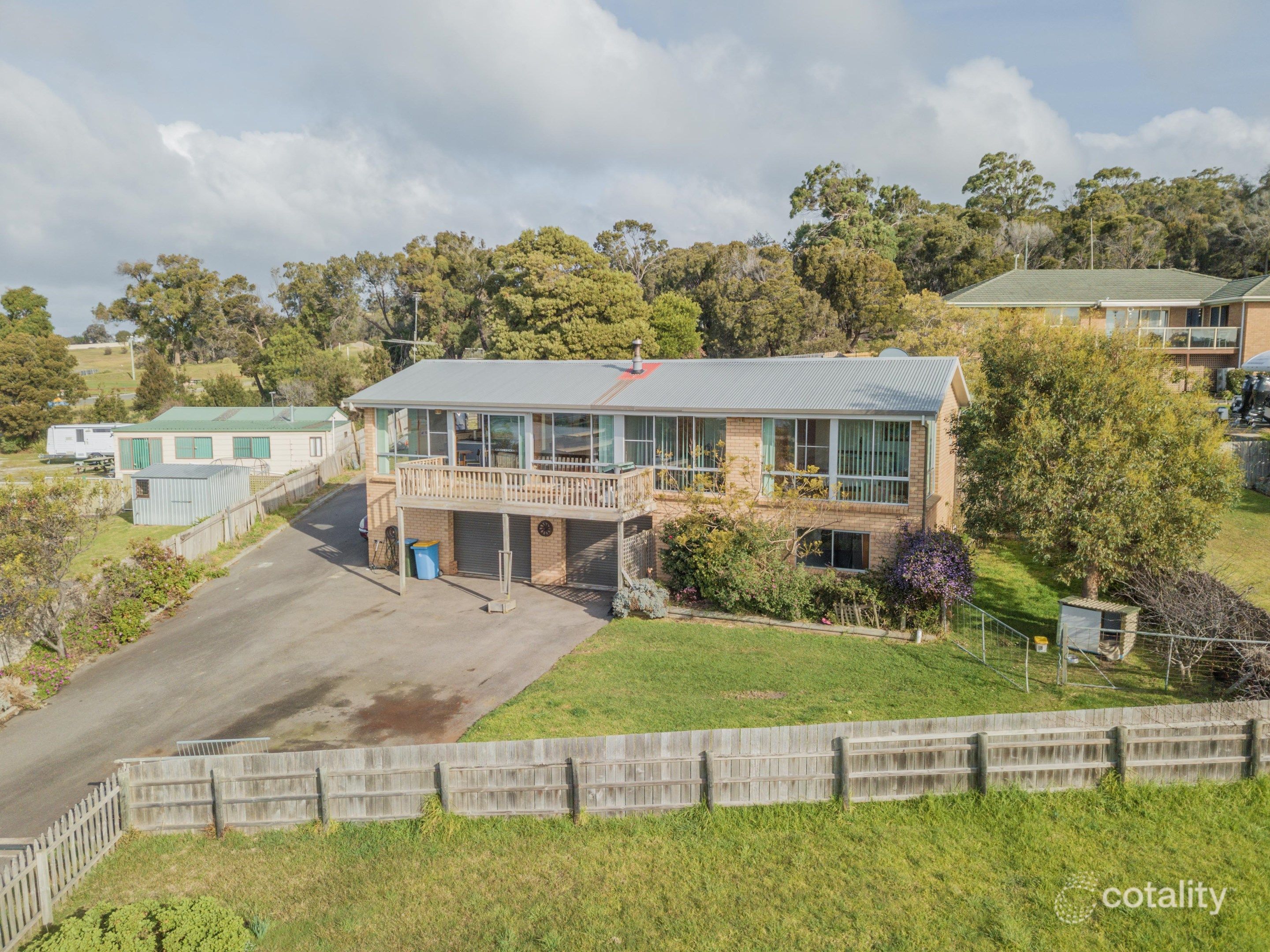 2/15 Thomas St, Bridport, TAS 7262