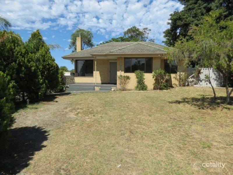 3 Batten St, Coolbellup, WA 6163