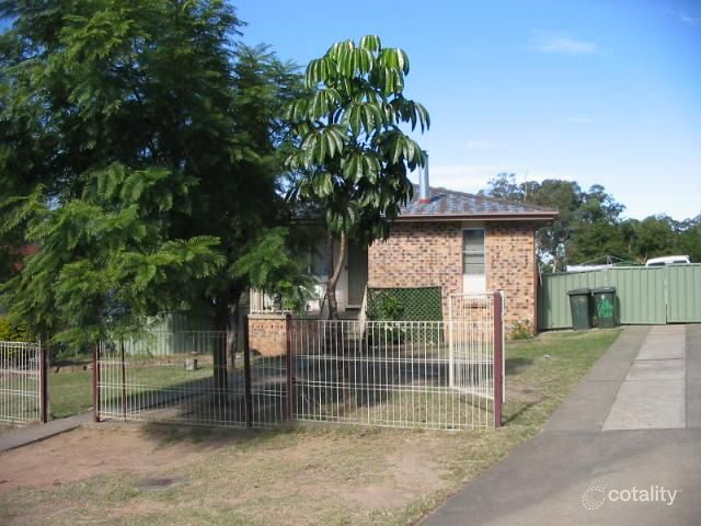 4 Chifley Pl, South Kempsey, NSW 2440