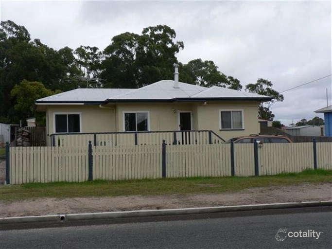 145 Folkestone St, Stanthorpe, QLD 4380