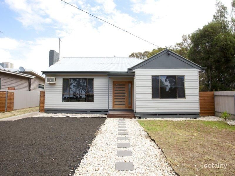 18 Bennett Rd, Horsham, VIC 3400