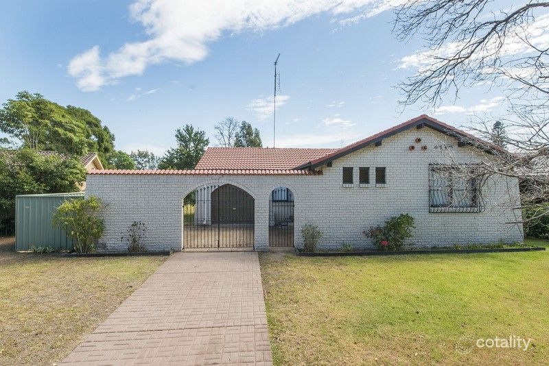 4 Hermes Pl, Emu Plains, NSW 2750