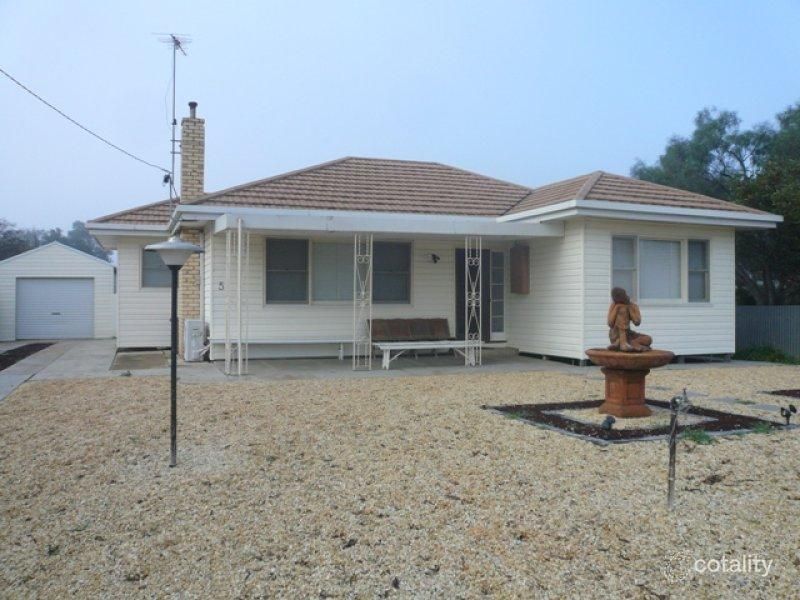5 South St, Minyip, VIC 3392