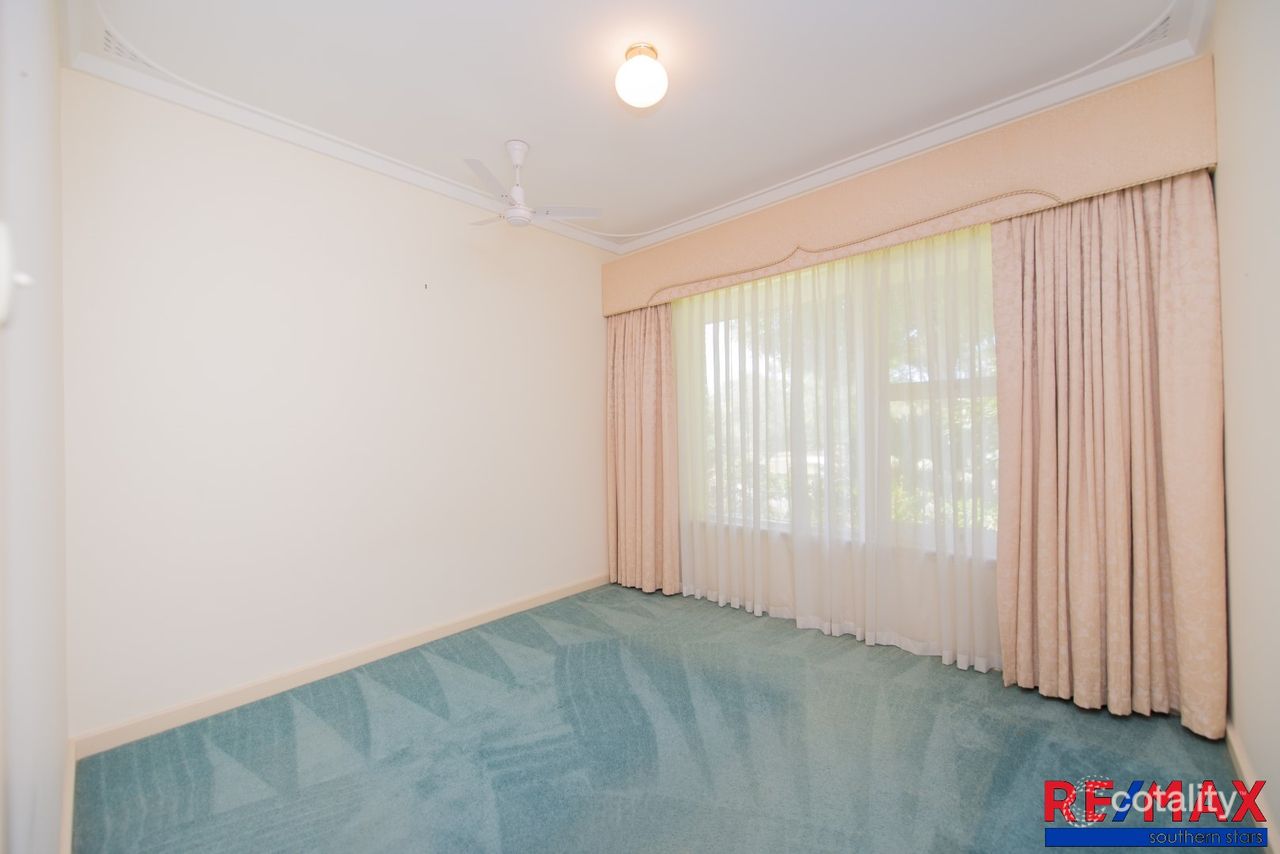 18 Massey Way, Rossmoyne, WA 6148