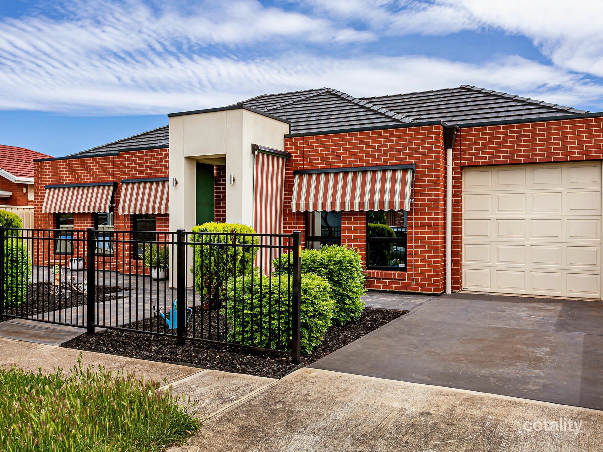 2 Frobisher Ave, Flinders Park, SA 5025