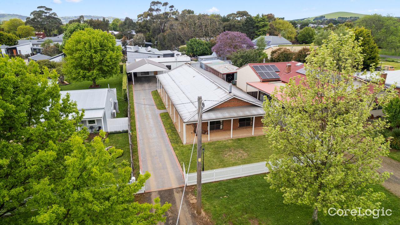 10 Foy St, Lancefield, VIC 3435