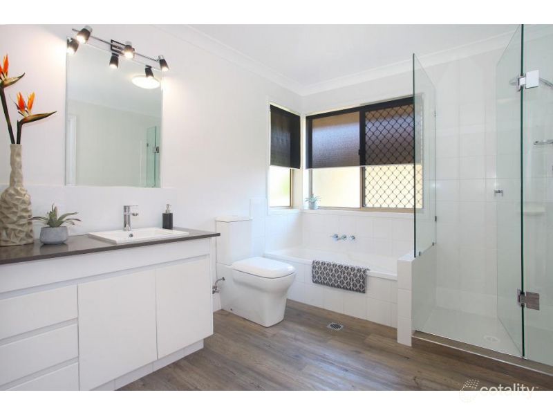 77/152 Palm Meadows Dr, Carrara, QLD 4211