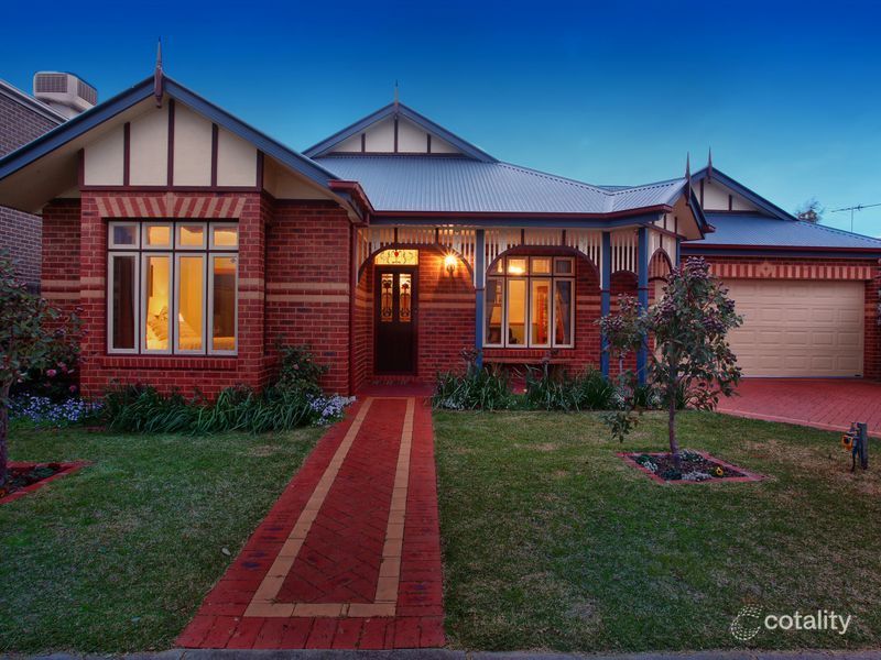 17 Creswick Dr, Point Cook, VIC 3030