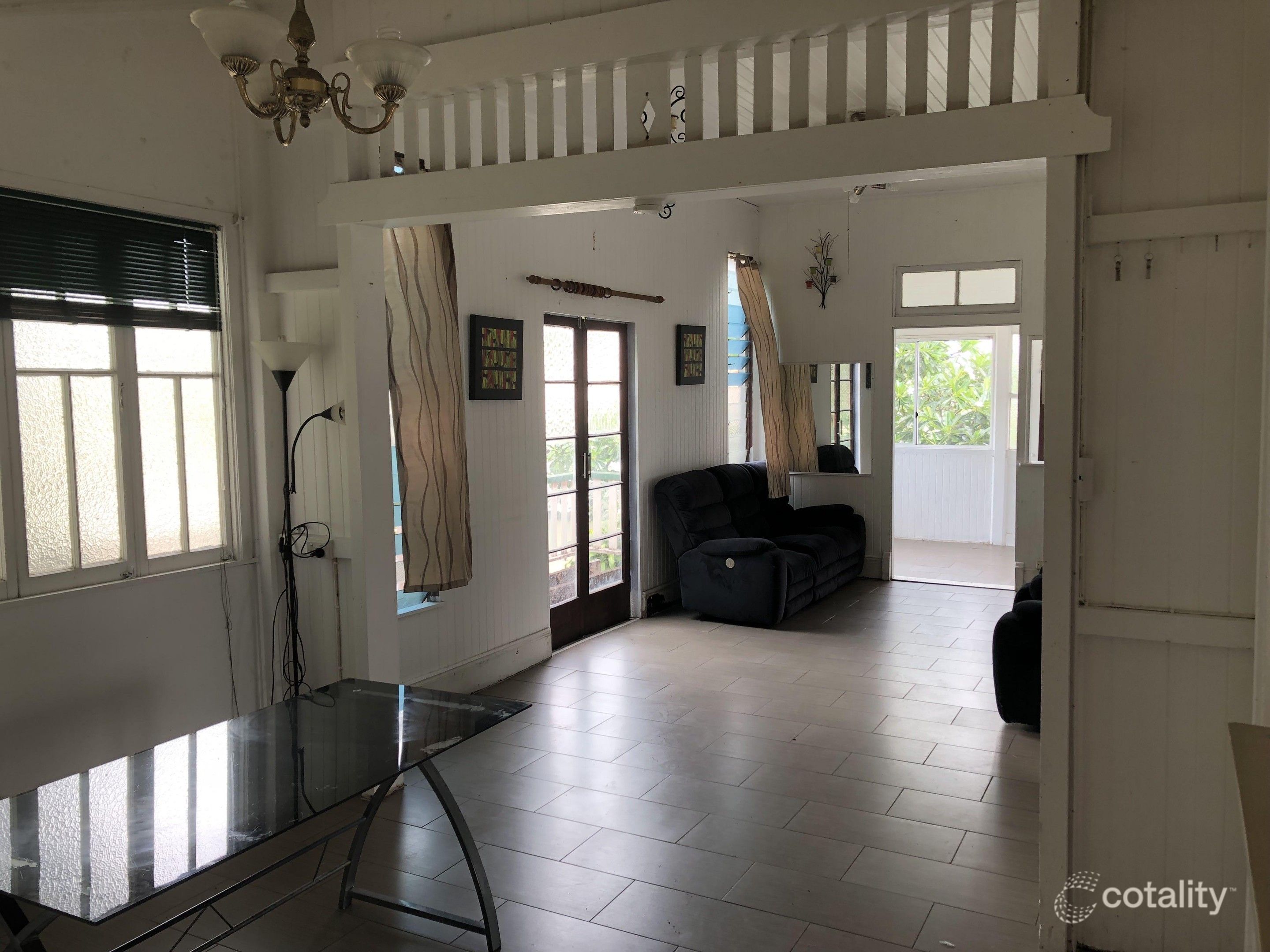 10 Machan St, Machans Beach, QLD 4878