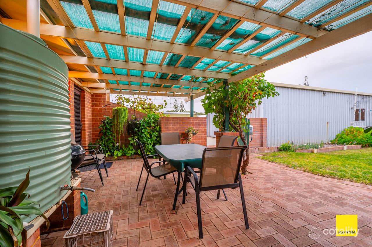 3 Rennie Cres, Lancelin, WA 6044