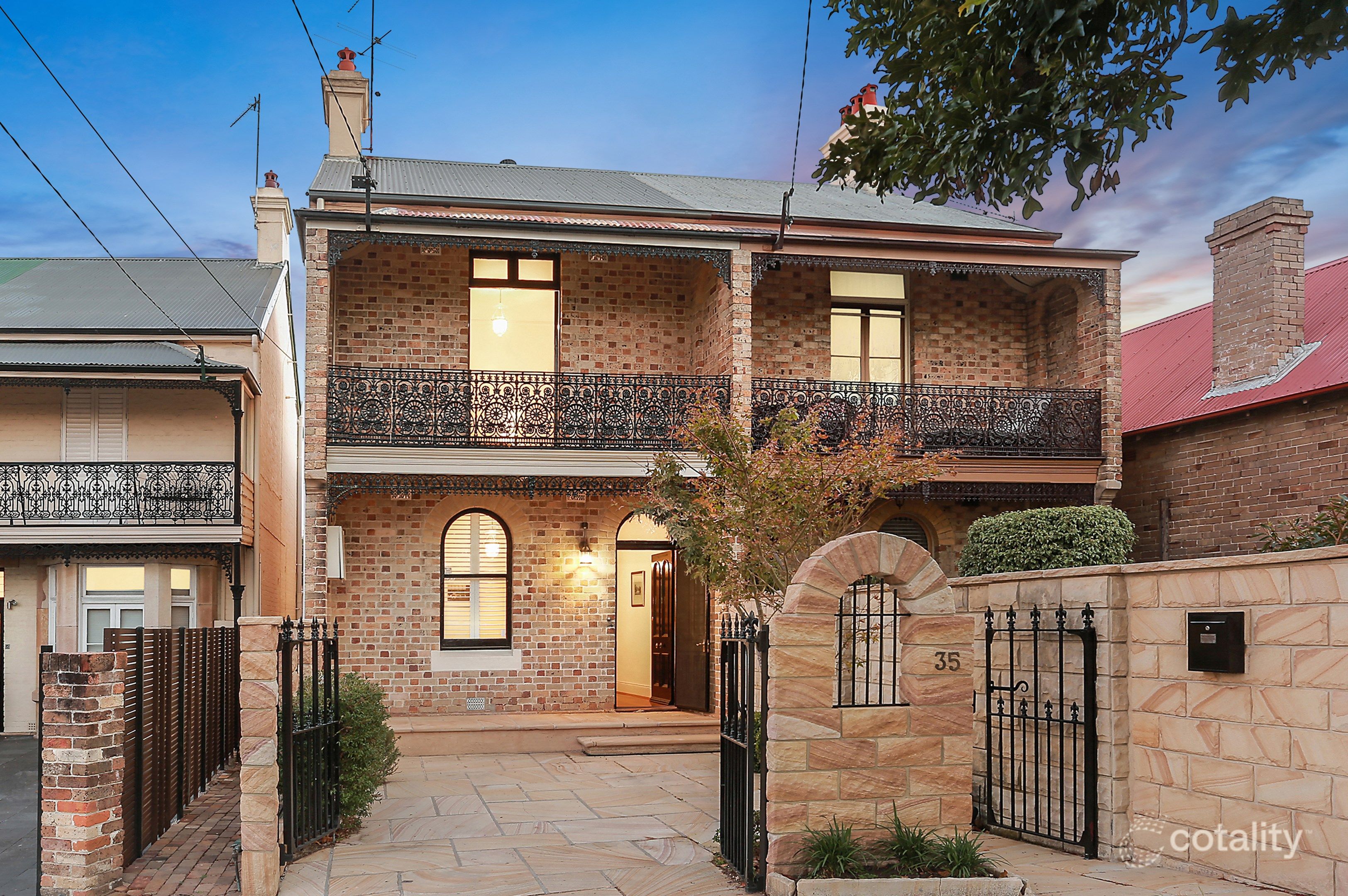 35 Whaling Rd, North Sydney, NSW 2060