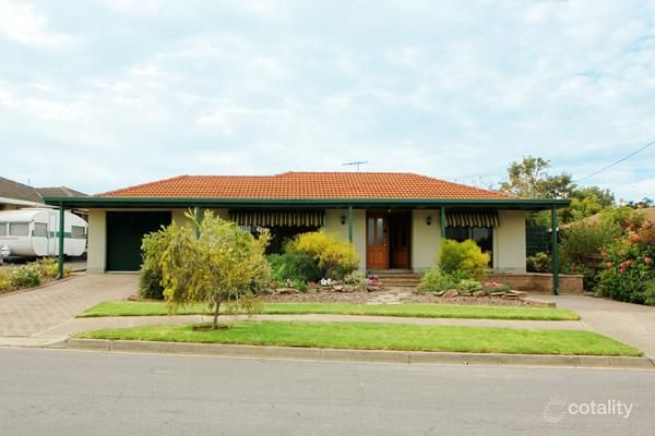 6 Parham Cres, Port Noarlunga, SA 5167