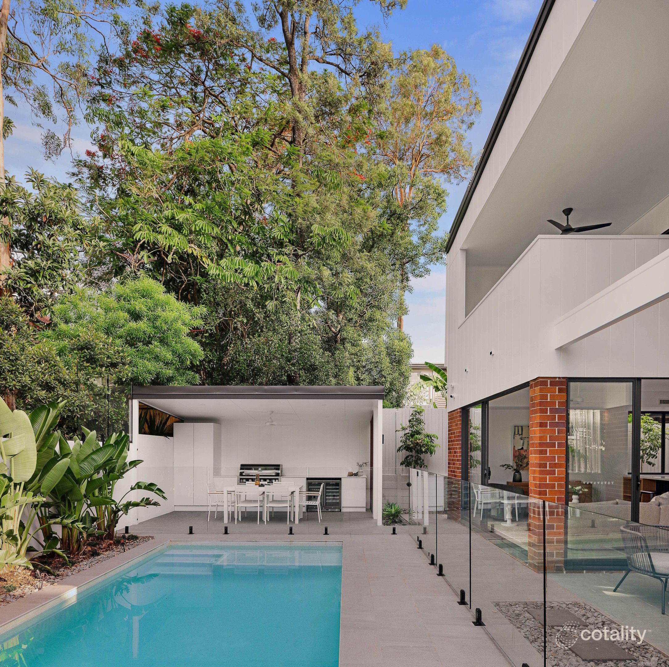 44 Ninth Ave, St Lucia, QLD 4067