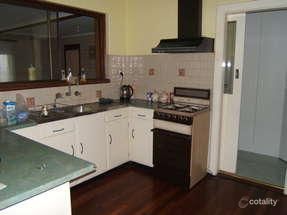 10 The Parkway, Paradise, SA 5075