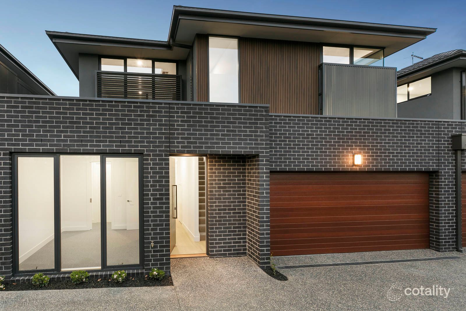 2/2 Johnston St, Ashburton, VIC 3147