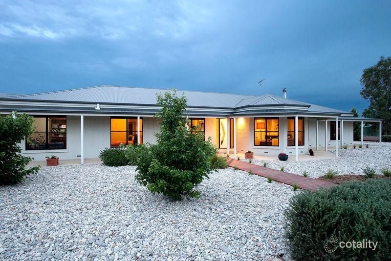 7 William Ct, Junortoun, VIC 3551