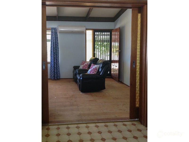 2-4 East Tce, Haslam, SA 5680