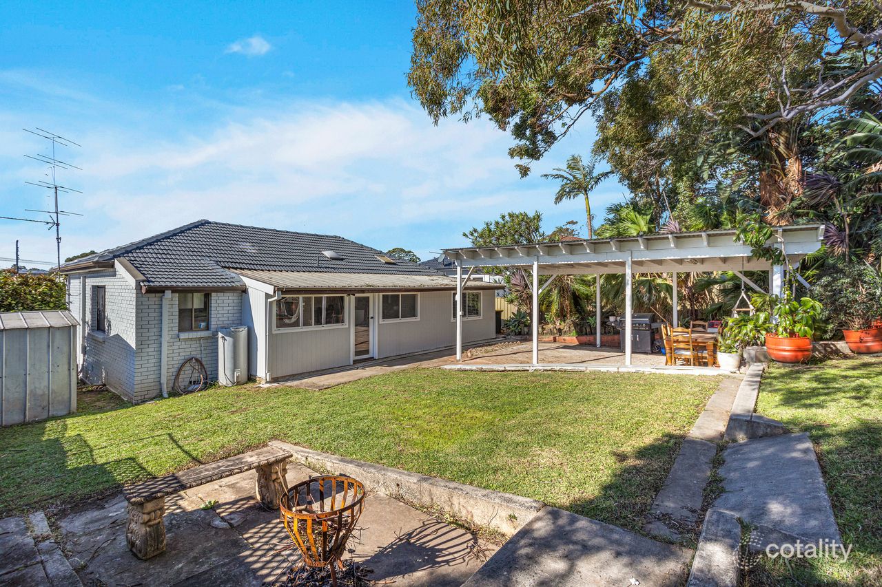 6 Baker Pl, Mount Warrigal, NSW 2528