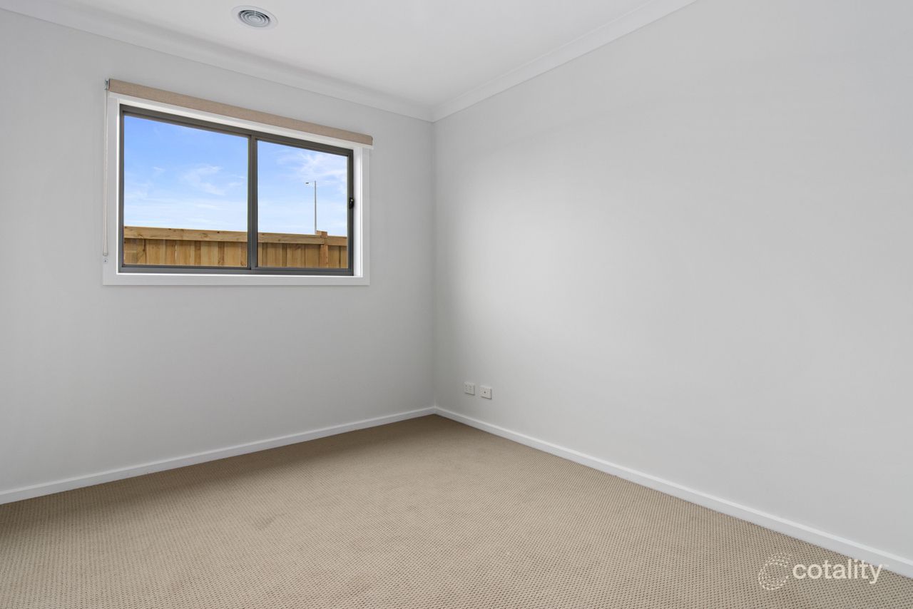43 Generation Cres, Mambourin, VIC 3024