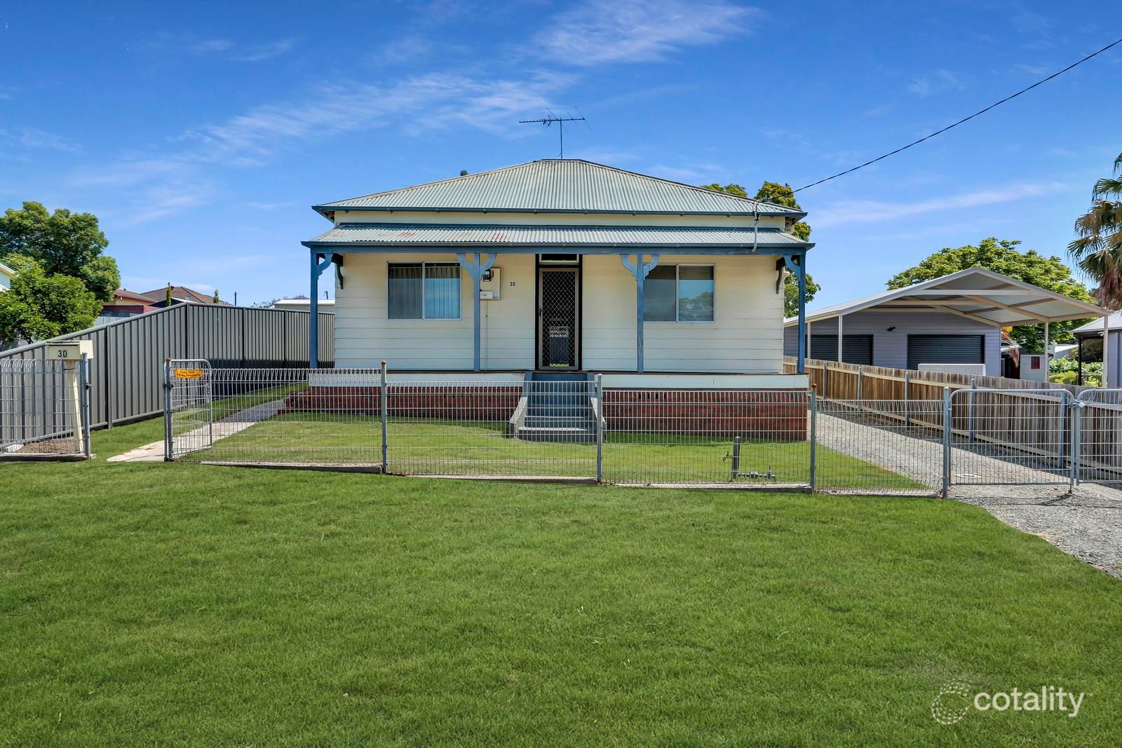 30a Sale St, Greta, NSW 2334