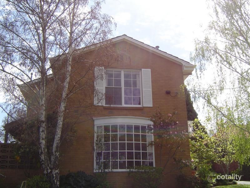 1/242 Woodland St, Strathmore, VIC 3041