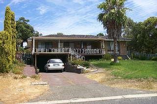 2 Barker Dr, Duncraig, WA 6023